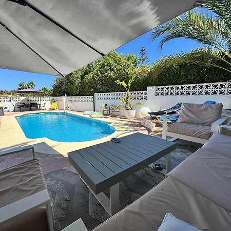 Wonderful With Private Pool Summer Kitchen